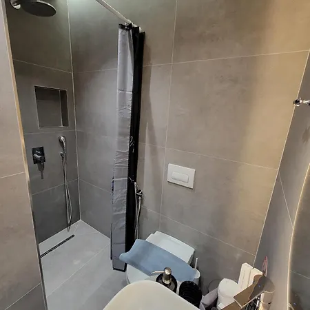 Golden Rays Apartment *