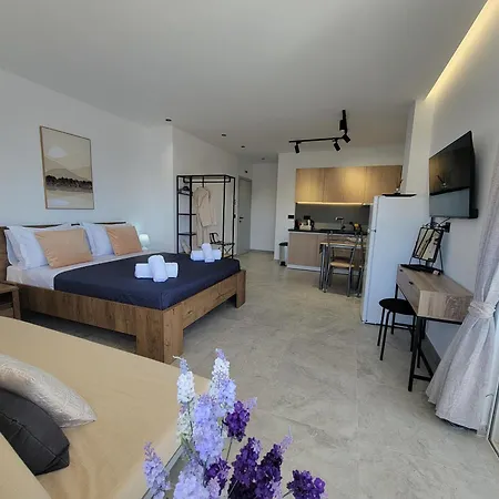 Apartment Golden Rays