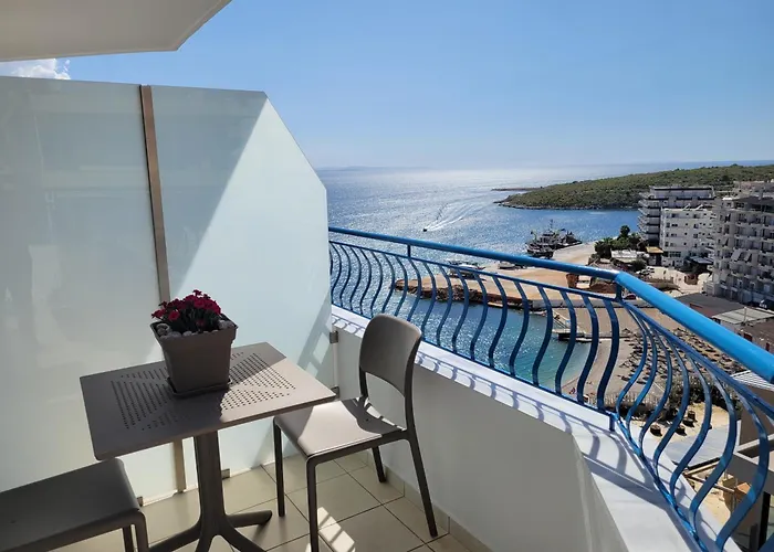 Golden Rays דירה